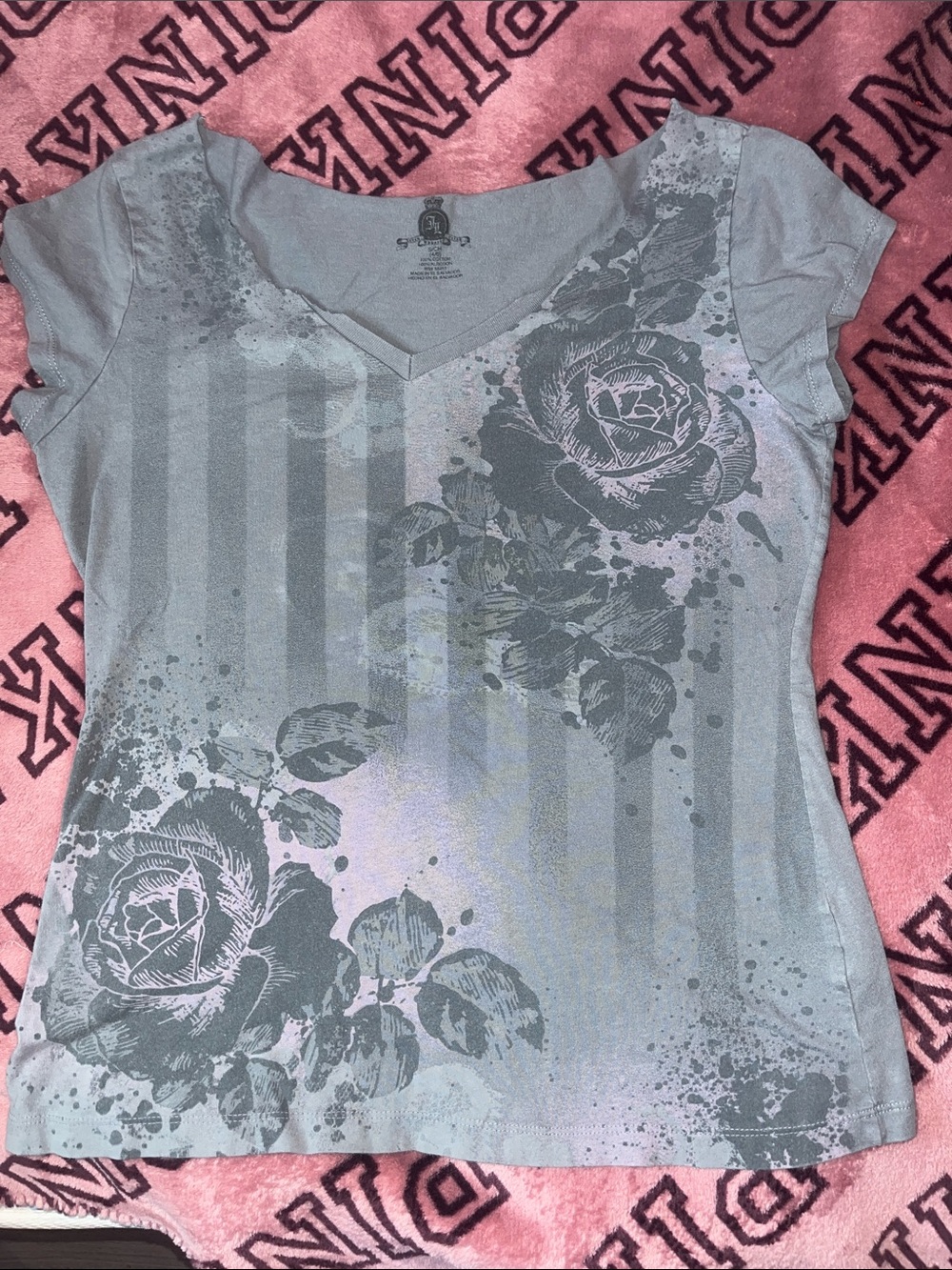 WOMENS GRAPHIC DESIGN TEE 2000s
